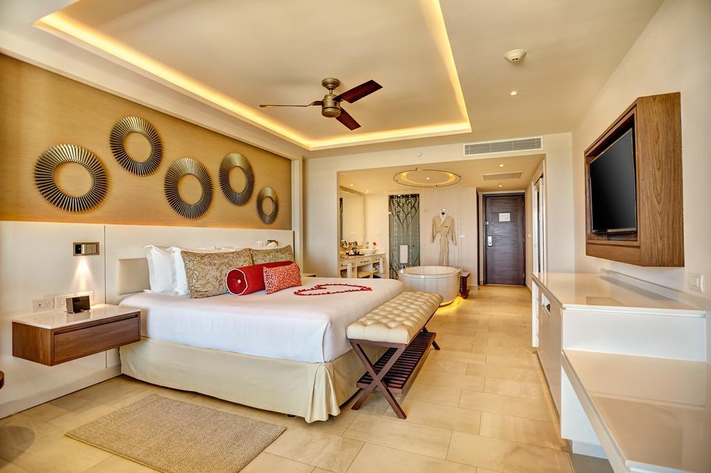 Hideaway At Royalton Riviera Cancun, An Autograph Collection All- Inclusive Resort - Adults Only Puerto Morelos Eksteriør billede