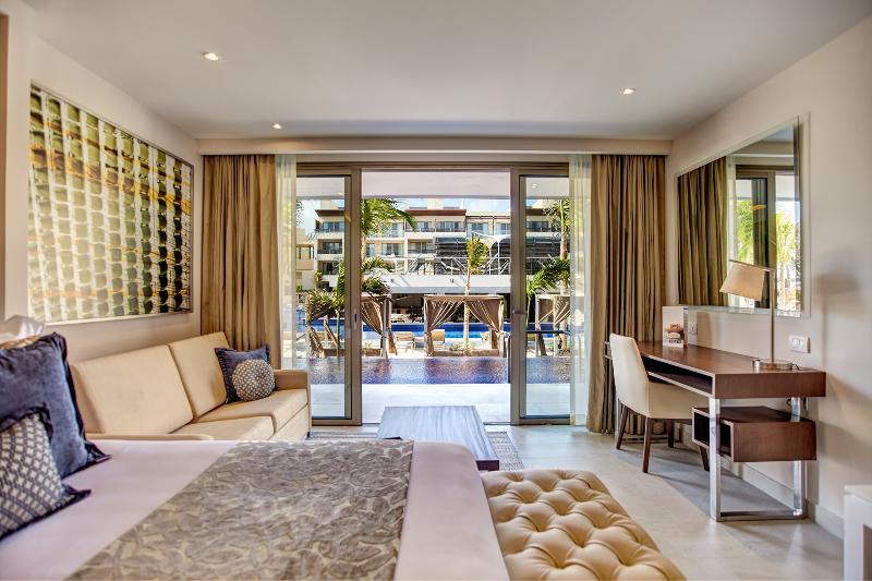 Hideaway At Royalton Riviera Cancun, An Autograph Collection All- Inclusive Resort - Adults Only Puerto Morelos Eksteriør billede